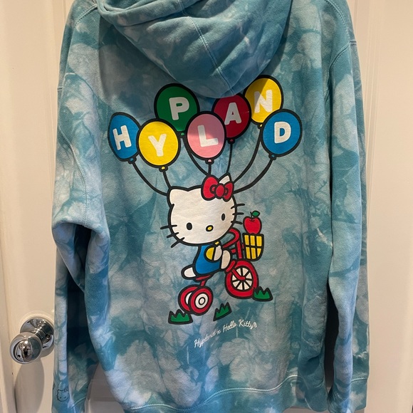 Hypland x Hello Kitty Tie Dye Sweatshirt - Picture 2 of 4